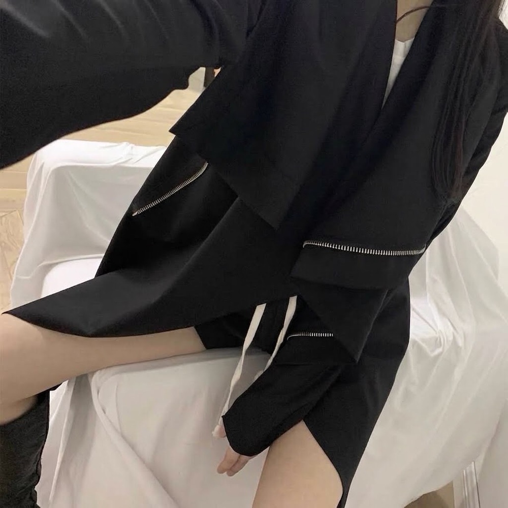 Avant-Garde Black Asymmetric Funnel Neck Zip Jacket Ribbed Sleeve Panel
